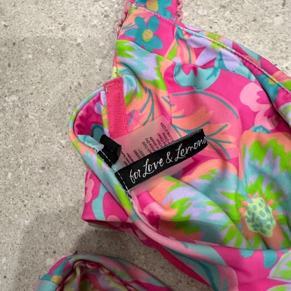 FOR LOVE AND LEMONS LADIES TWO PIECE FLORAL BIKINI SWIMSUIT SIZE LARGE - Picture 5 of 5